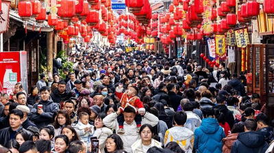 Миллиарды поездок за 40 дней: в Китае началась &laquo;праздничная миграция&raquo; Чуньюнь